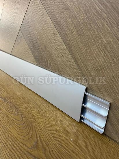 9 CM ALÜMİNYUM SÜPÜRGELİK